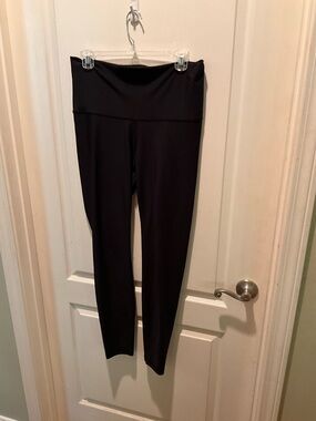 Old Navy Women's Black High-Rise Leggings